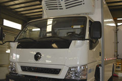 成都雅骏 江铃底盘 6T 4.04米单排纯电动冷藏车(CTT5060XLCGJ1BEV)75.3kWh