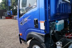 重汽王牌 7系 154马力 4.16米单排厢式轻卡底盘(CDW5040XXYHA3R5)