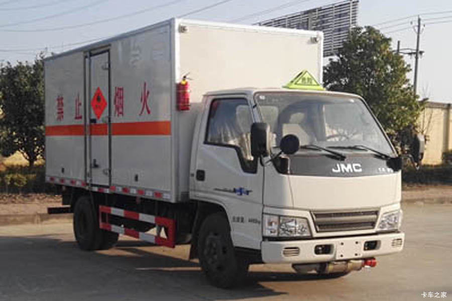 江铃 顺达窄体 116马力 4X2 4.2米易燃液体厢式运输车(大力牌)