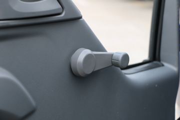 ���� ����E3 82���� 2.81����ж��ͼƬ