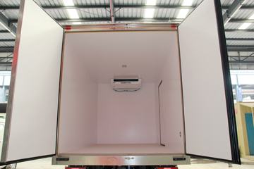 ���� ŷ����S3ϵ 143���� 4X2 ��س�ͼƬ