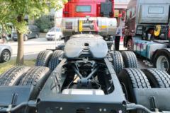 联合卡车 U400重卡 400马力 6X4 LNG牵引车(SQR4252N6ZT4)