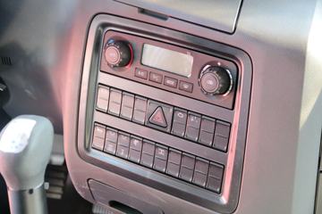 ���Ͽ��� U400�ؿ� 400���� 6X4 LNGǣ����(SQR4252N6ZT4)ͼƬ