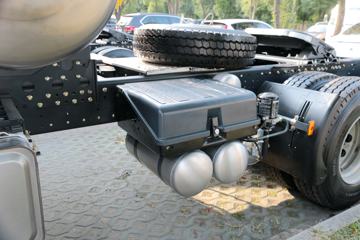 ���Ͽ��� U400�ؿ� 400���� 6X4 LNGǣ����(SQR4252N6ZT4)ͼƬ