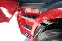 联合卡车 U520重卡 520马力 6X4牵引车(QCC4252D654-3) 联合卡车 U520重卡 520马力 6X4牵引车(QCC4252D654-3)