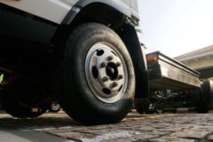 凯马 凯捷 4.5T 4.24米单排纯电动厢式轻卡底盘(KMC5042XXYEVA33D)