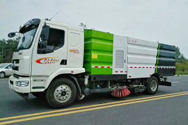 东风柳汽底盘&nbsp;扫路车外观图片