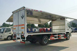 东风柳汽底盘&nbsp;爆破器材运输车外观图片