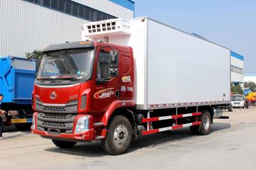 东风柳汽 新乘龙M3 180马力 4X2 7.5米冷藏车(LZ5182XLCM3AB)