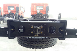 特商底盘&nbsp;随车吊底盘图片