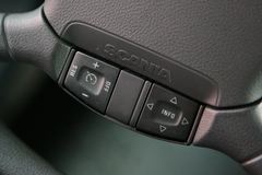 斯堪尼亚 P系列重卡 380马力 6X2R 牵引车(型号P380 LA6X2MNA)