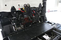 广汽日野 700系列重卡 350马力 4X2 牵引车(YC4180SH2PE)