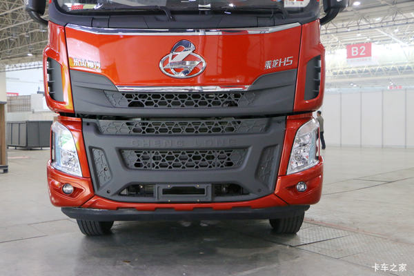 购乘龙H5牵引车 享高达0.5万优惠