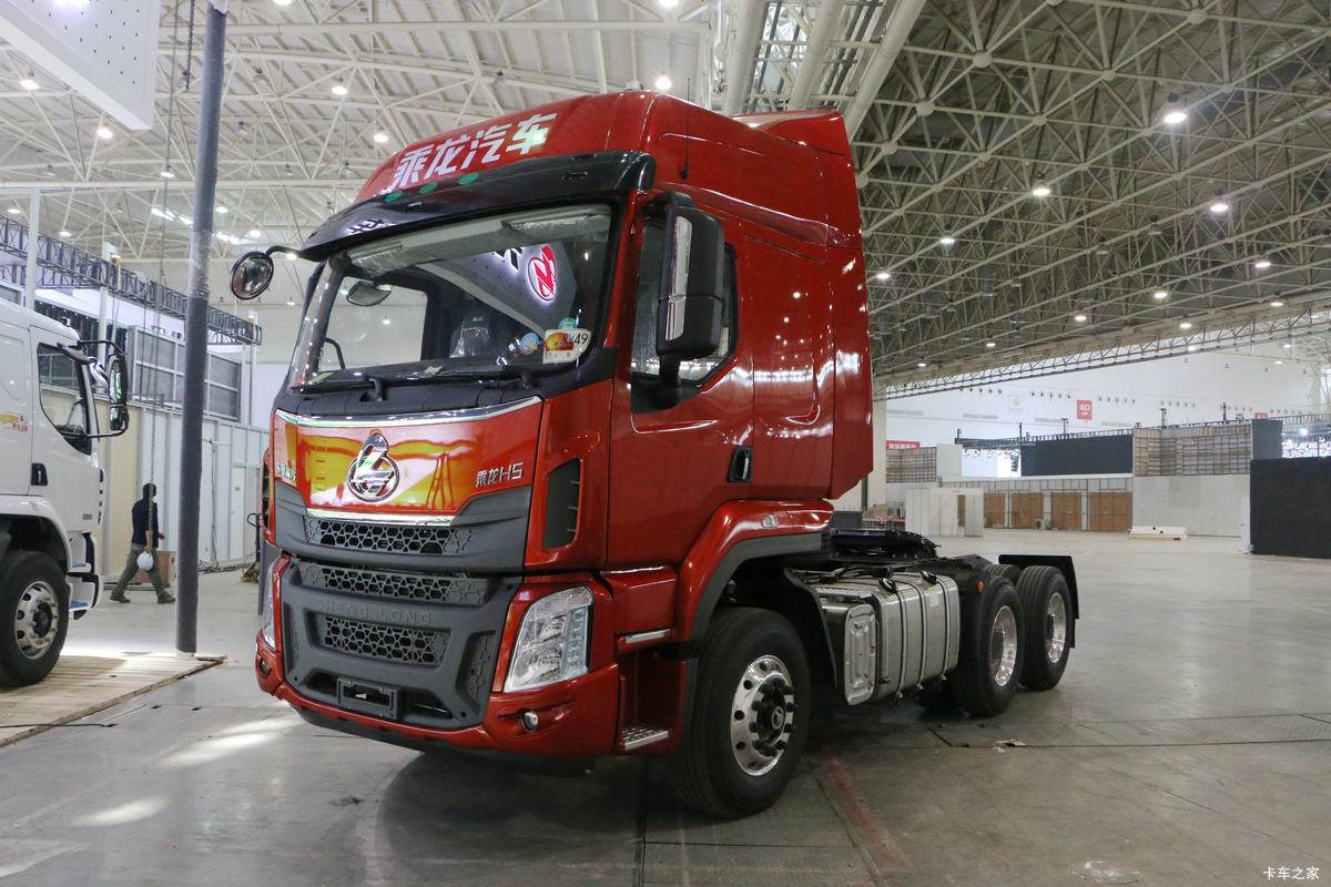 东风柳汽 乘龙H5重卡 430马力 6X4牵引车