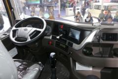 东风柳汽 乘龙H7重卡 480马力 6X2R牵引车(LZ4253H7CB)