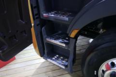 东风柳汽 乘龙H7重卡 480马力 6X2R牵引车(LZ4253H7CB)