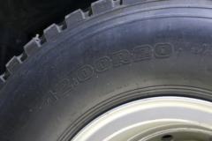 东风柳汽 乘龙H7 385马力 6X4 5.6米自卸车(LZ3251M5DB)
