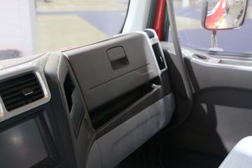 �������� ����L3 160���� 4X2 6.75���Ű������ػ�������(LZ1121M3AB)ͼƬ