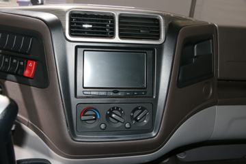 �������� ����L3 160���� 4X2 6.75���Ű������ػ�������(LZ1121M3AB)ͼƬ