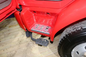 �������� ����L3 160���� 4X2 6.75���Ű������ػ�������(LZ1121M3AB)ͼƬ