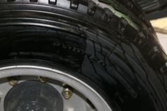 东风柳汽 乘龙L3 160马力 4X2 6.75米排半栏板载货车底盘(LZ1121M3AB)