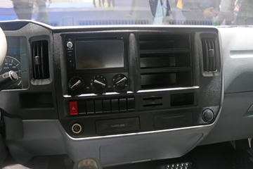 Ծ�� ��ԽC300-VM 125���� 4X2 4����س�ͼƬ