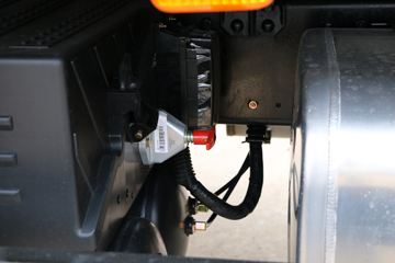 ���� ����E3 160���� 4X2 4����ж��ͼƬ