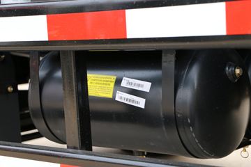 ���� ����E3 160���� 4X2 4����ж��ͼƬ