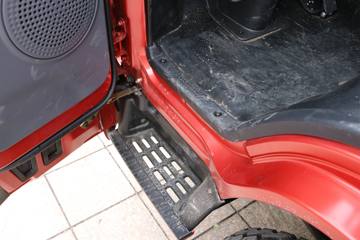 ����ʱ�� M3 110���� 4X2 4.2��ƽ����ж��(BJ3043D9JBA-FC)ͼƬ