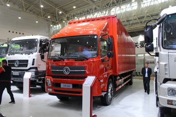 东风商用车 天锦重卡 210马力 4X2 9.6米厢式载货车(DFH5180XXYB1)