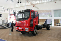 一汽解放 J6L中卡 180马力 4X2 6.8米栏板载货车(CA1160P62K1L4A1E5)