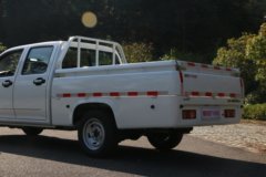 骐铃汽车 T100 豪华版 2.2L汽油 两驱 双排皮卡(JML1031A3N)