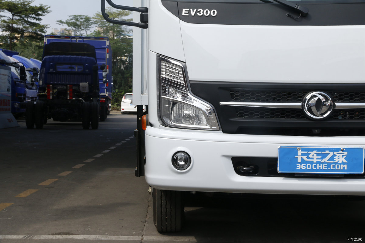 綯  EV300 4.5T 4.13׵Ŵ綯ʽῨ(EQ5040XXYACBEV7)99.8kWh