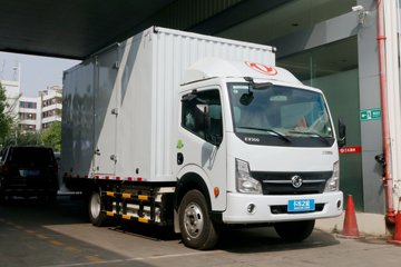 东风电动 EV300 4.5T 4.13米单排纯电动厢式轻卡(DFA5040XXYKBEV1)82.43kWh