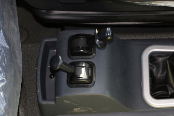 �й����� HOWO T7H�ؿ� 440���� 6X4ǣ����(3225���)ͼƬ