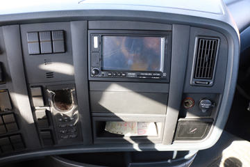 �й����� HOWO T7H�ؿ� 440���� 6X4ǣ����(3225���)ͼƬ