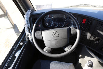 �й����� HOWO T7H�ؿ� 440���� 6X4ǣ����(3225���)ͼƬ