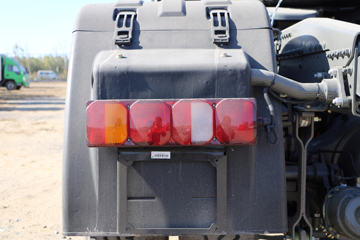 �й����� HOWO T7H�ؿ� 440���� 6X4ǣ����(3225���)ͼƬ