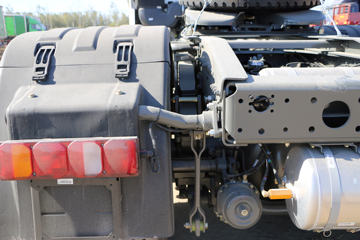 �й����� HOWO T7H�ؿ� 440���� 6X4ǣ����(3225���)ͼƬ