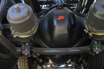 �й����� HOWO T7H�ؿ� 440���� 6X4ǣ����(3225���)ͼƬ