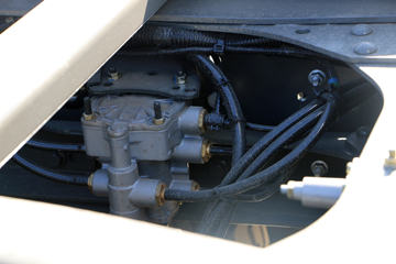 �й����� HOWO T7H�ؿ� 440���� 6X4ǣ����(3225���)ͼƬ