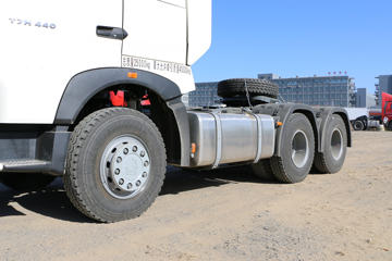 �й����� HOWO T7H�ؿ� 440���� 6X4ǣ����(3225���)ͼƬ