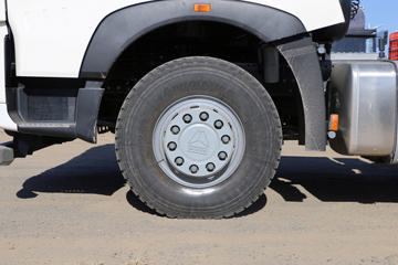 �й����� HOWO T7H�ؿ� 440���� 6X4ǣ����(3225���)ͼƬ