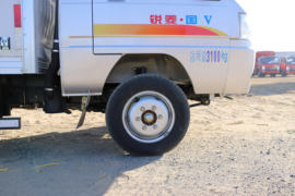 锐菱&nbsp;载货车底盘                                                图片