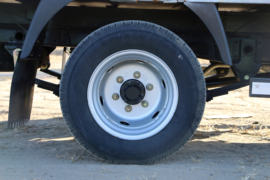 锐菱&nbsp;载货车底盘                                                图片