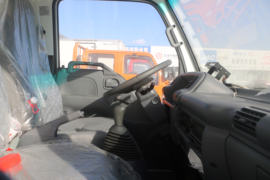 五十铃100P&nbsp;冷藏车驾驶室图片