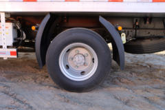 庆铃 五十铃100P 98马力 4X2 冷藏车(QL5040XLCA6HA)