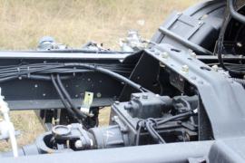 东风菁鹰&nbsp;牵引车底盘                                                图片