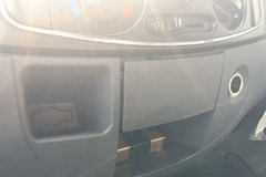 东风 福瑞卡F7 物流标载型 143马力 3.8米排半栏板轻卡(锡柴)(EQ1041L8GDF)