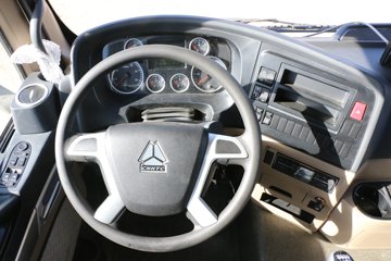 �й����� HOWO T5G 340���� 8X4 9.4����س�(ZZ5317XLCN466GE1)ͼƬ